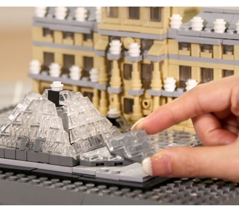 Museo del Louvre de París – Set de Bloques Arquitectónicos 821 Piezas (Modelo WANGE 4213) - taleblocks